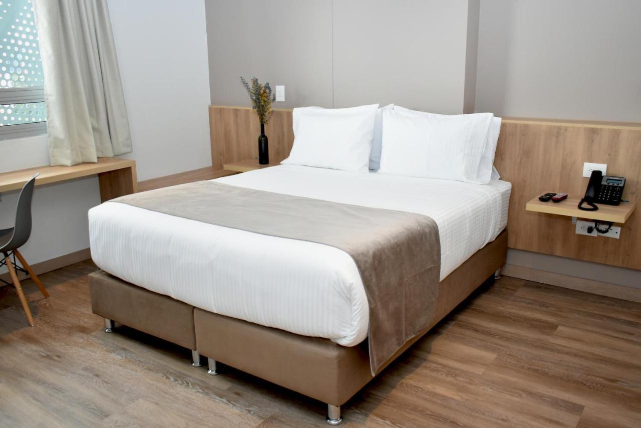 Em Hotel Corferias Embajada Americana Bogota Ngoại thất bức ảnh