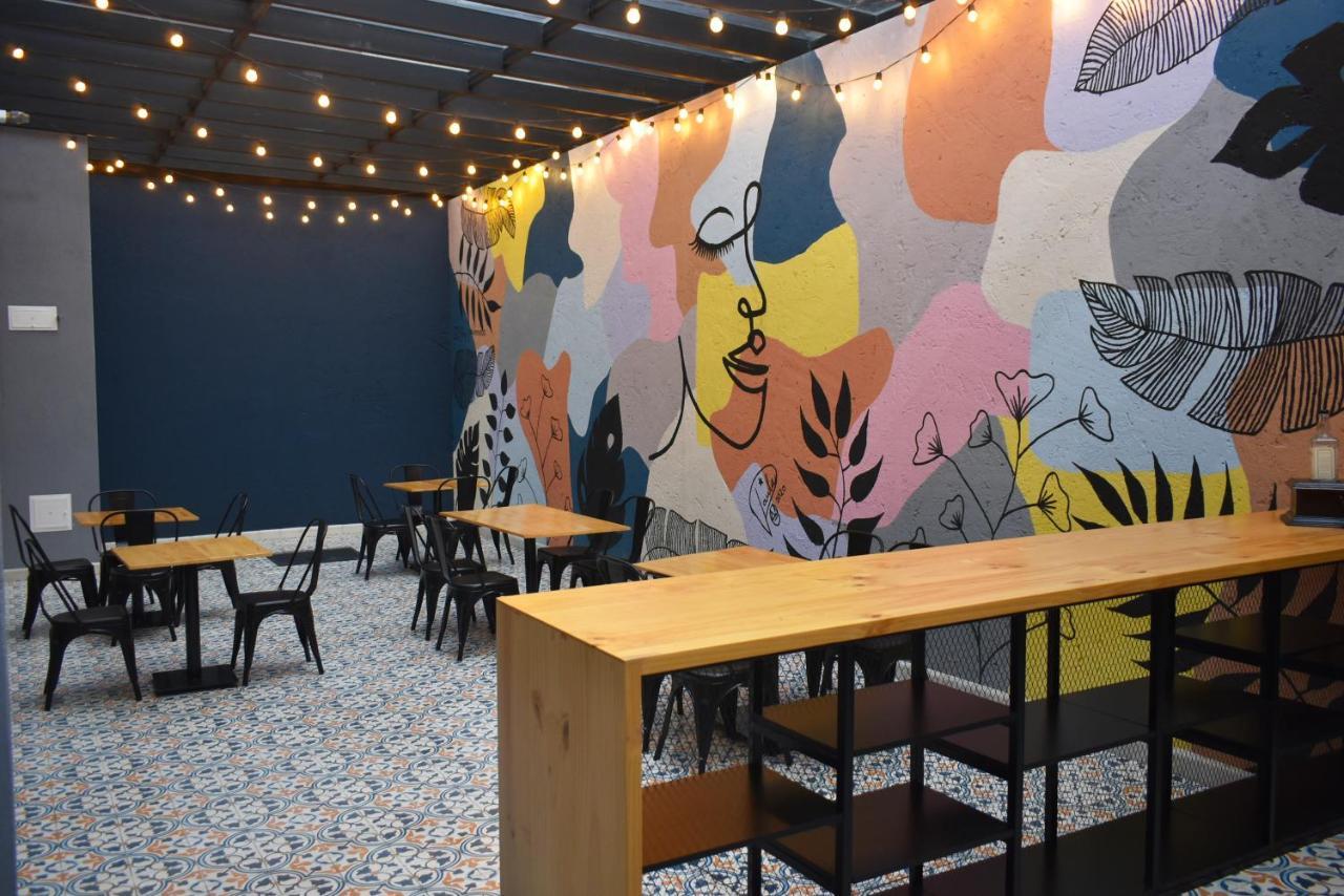 Em Hotel Corferias Embajada Americana Bogota Ngoại thất bức ảnh